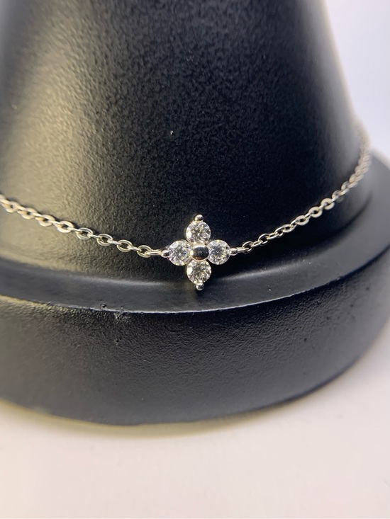 Jewelry - Moissanite Bracelet Adjustable Sterling Silver 926 Floral Clover Bracelet